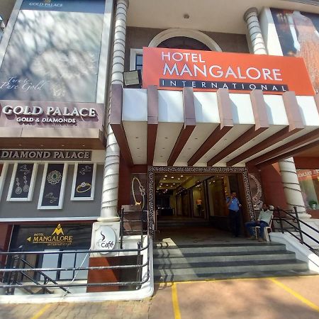 Hotel Mangalore International Екстериор снимка