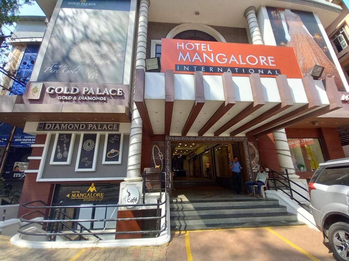 Hotel Mangalore International Екстериор снимка