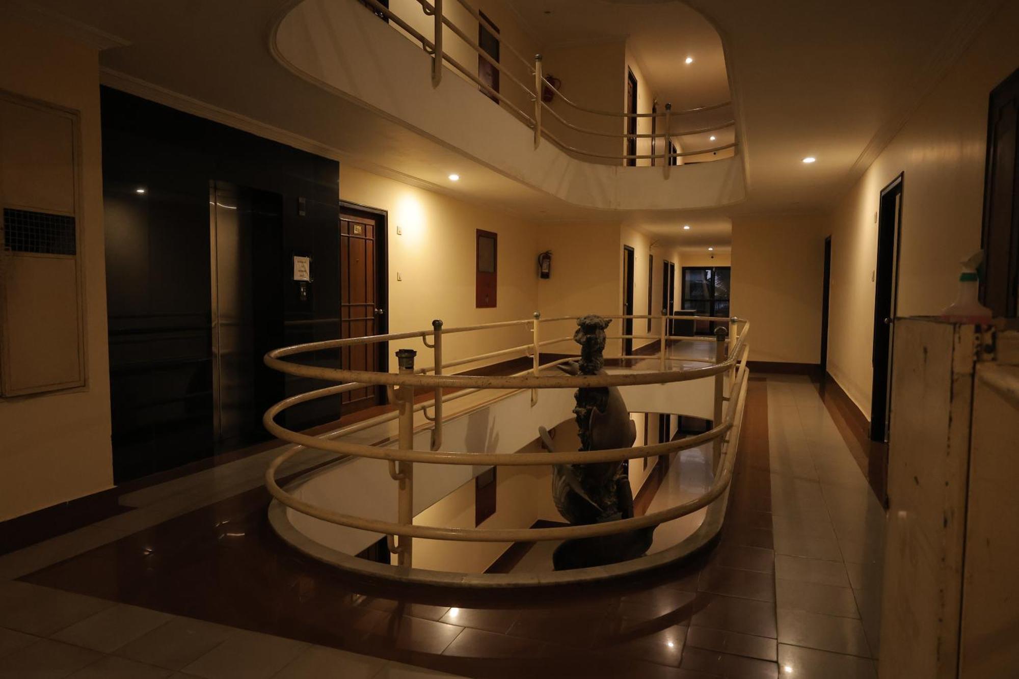 Hotel Mangalore International Екстериор снимка