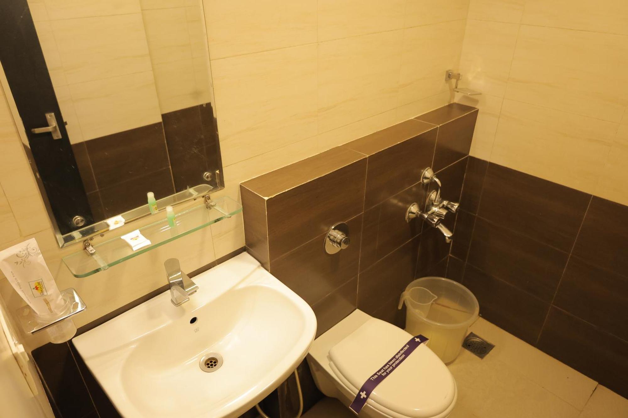 Hotel Mangalore International Екстериор снимка