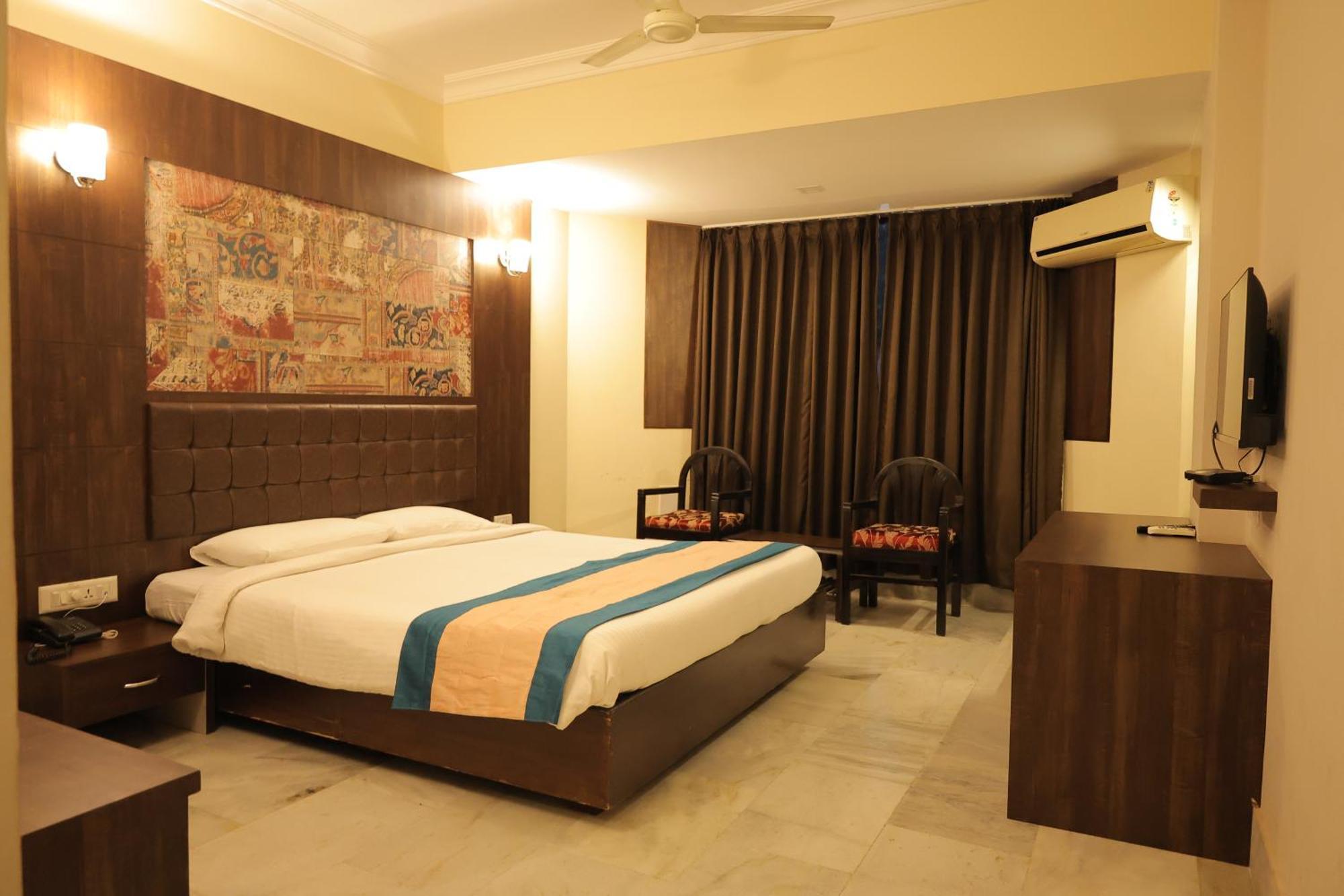 Hotel Mangalore International Екстериор снимка