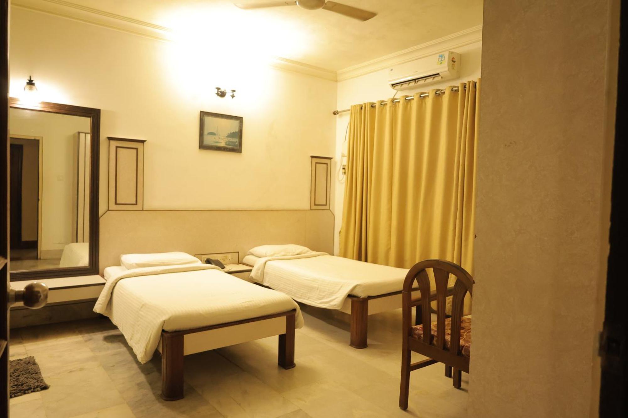 Hotel Mangalore International Екстериор снимка