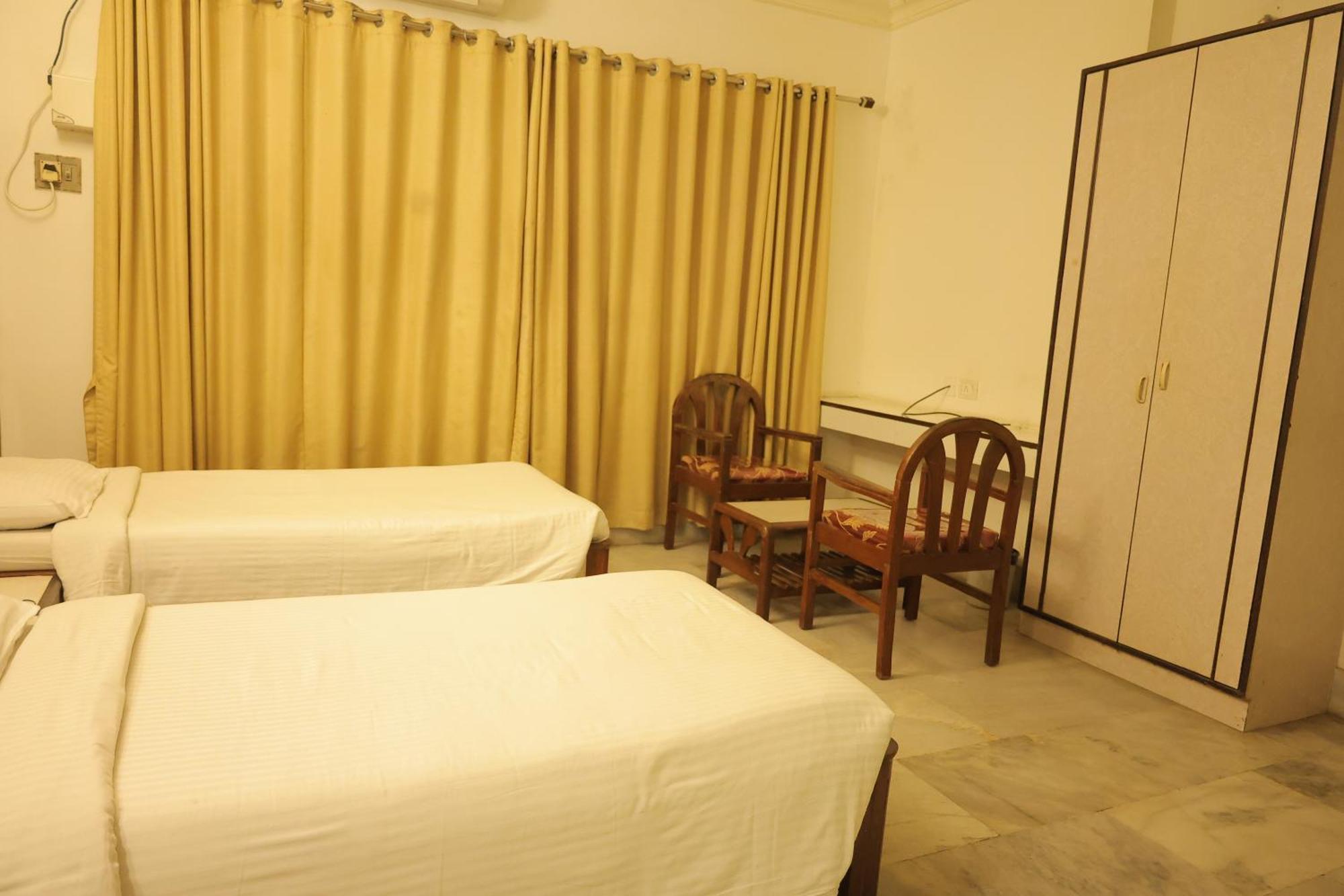Hotel Mangalore International Екстериор снимка