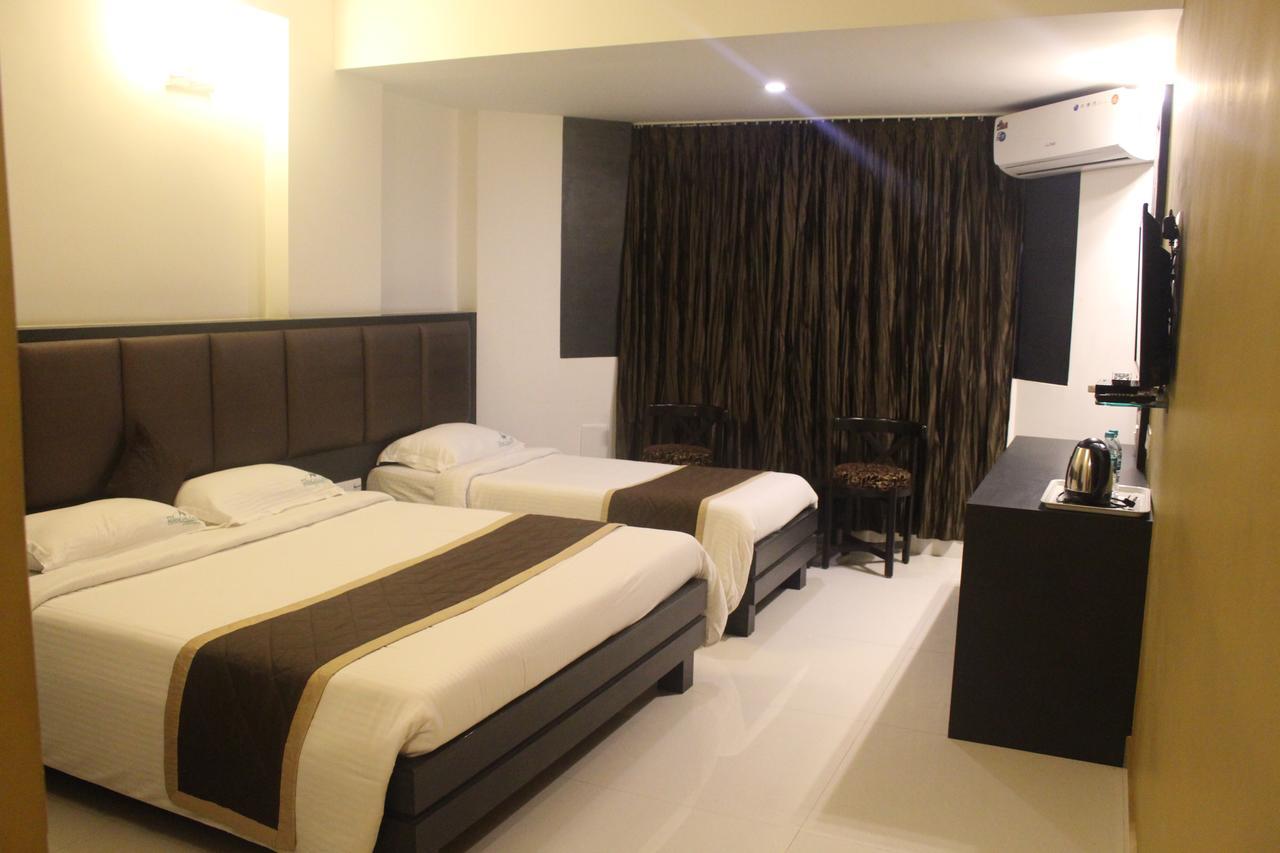 Hotel Mangalore International Екстериор снимка
