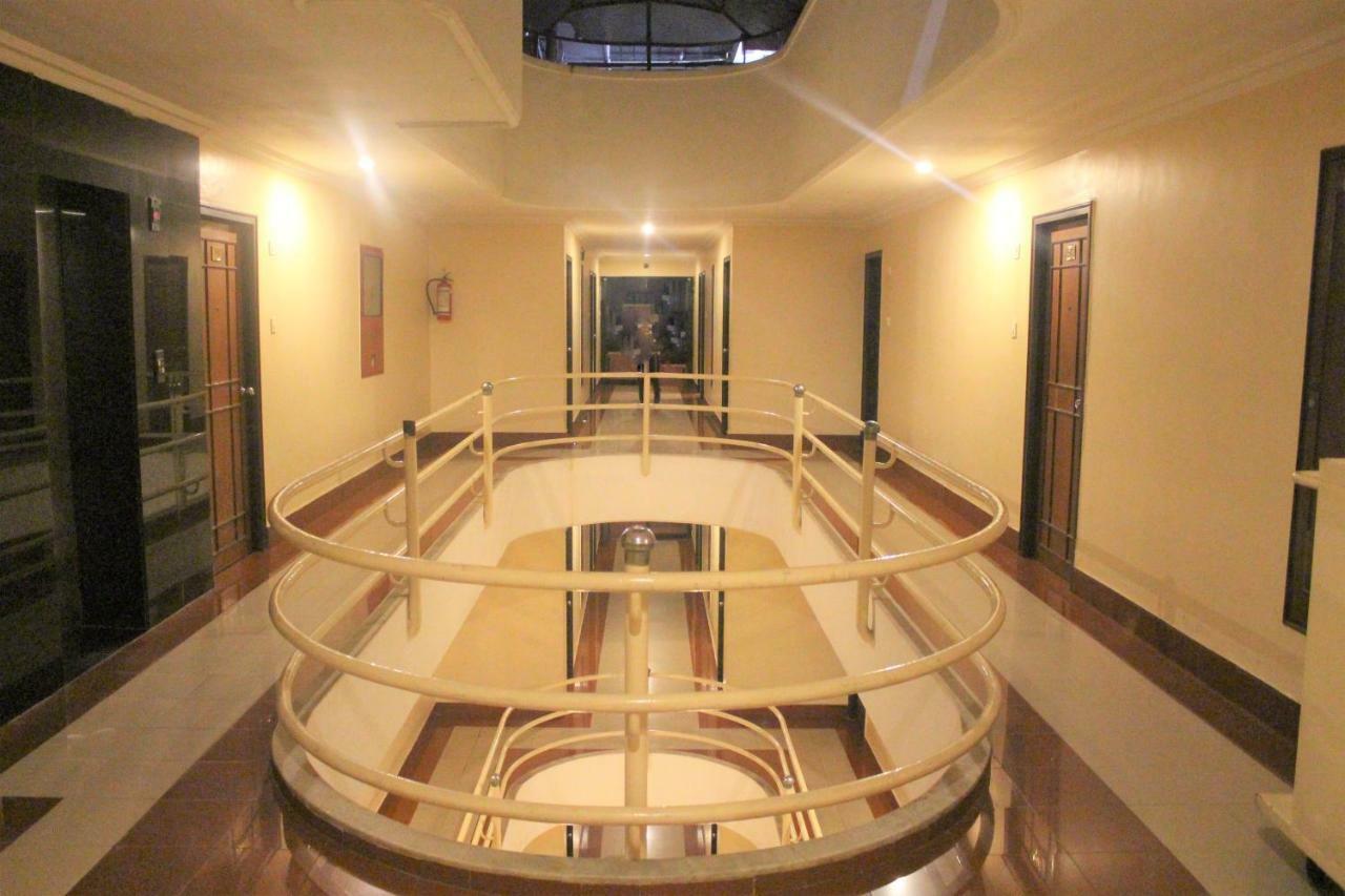 Hotel Mangalore International Екстериор снимка
