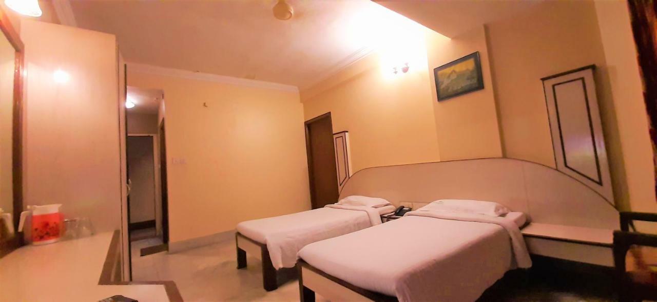 Hotel Mangalore International Екстериор снимка