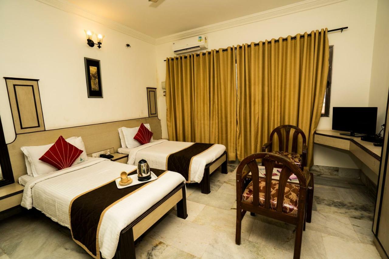 Hotel Mangalore International Екстериор снимка