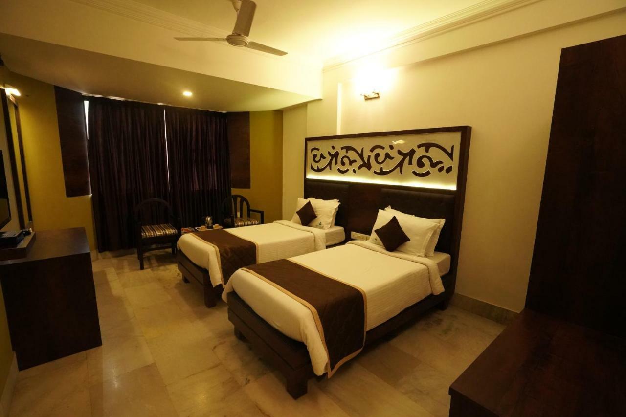 Hotel Mangalore International Екстериор снимка